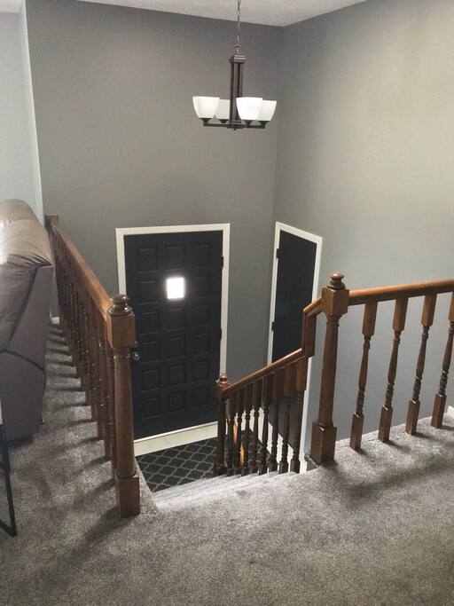 Front entry way•New carpet•Coat/shoe closet