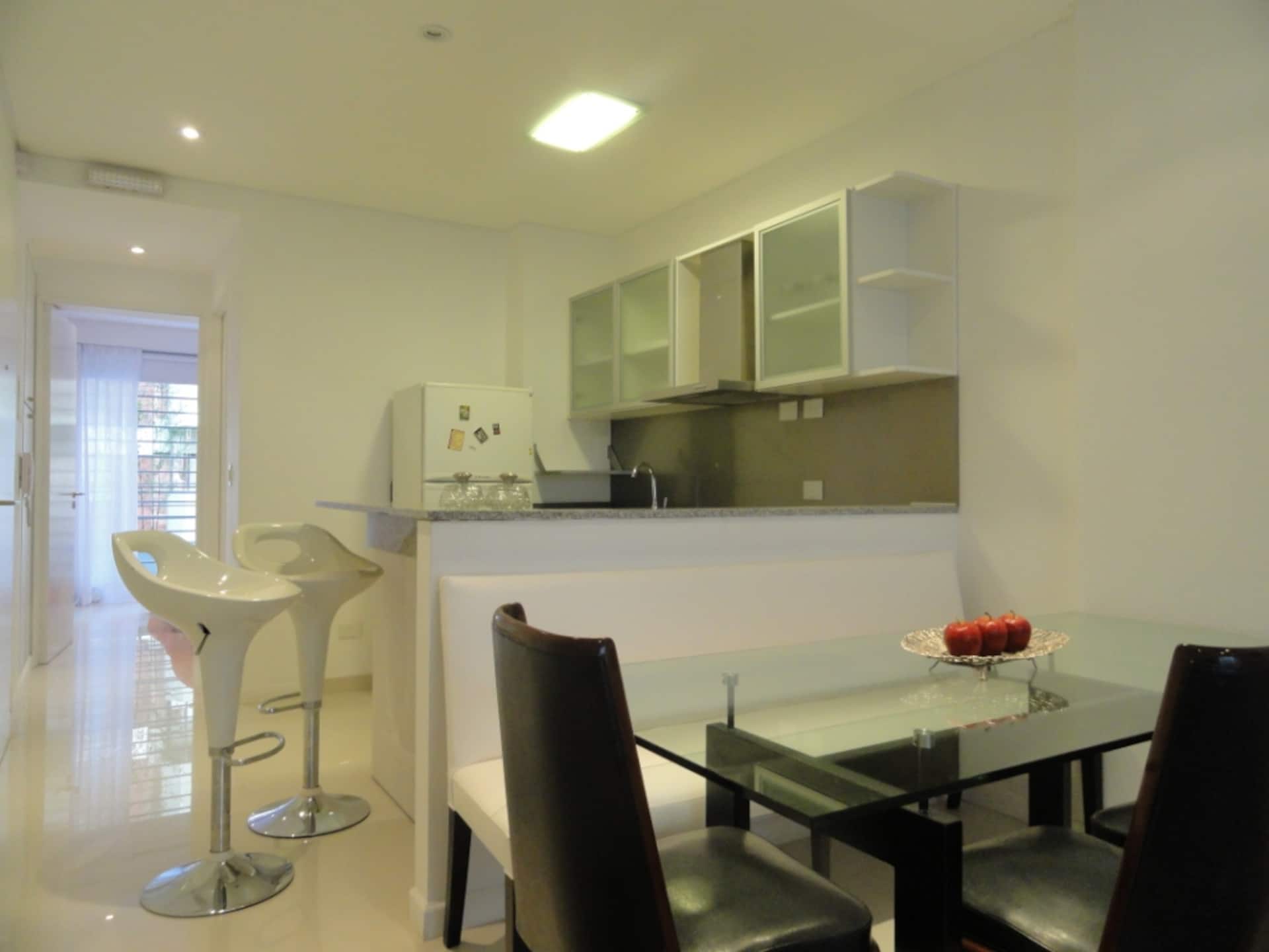 excellent apartment n-1, new, 4 people- MateHost
