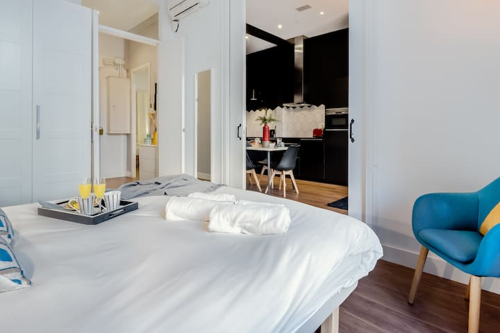 Stylish Apt in the Heart of the City gallery image 4