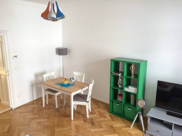 Lovely City Apartment gallery image 5