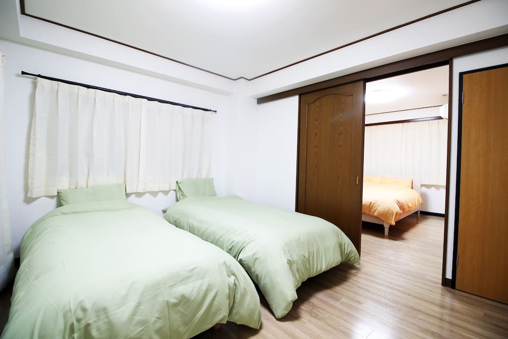 bed room1
2single size bed