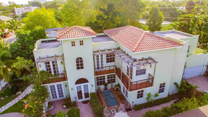 Entire House In Historic Flamingo Park, West Palm Beach. Dog Friendly. Quiet. - Palm Beach, FL