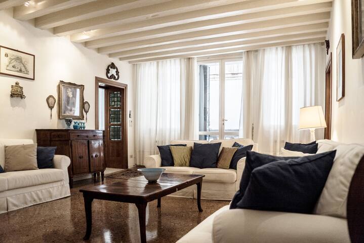 Accademia Terrazza gallery image 5