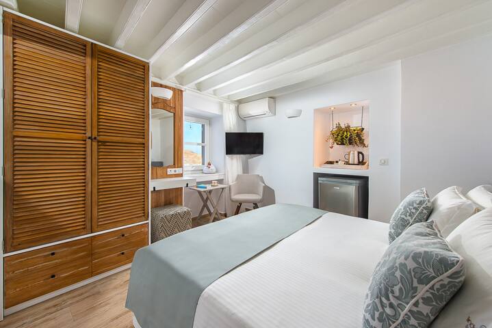 Lindos Allure Villa with Acropolis view & Jacuzzi gallery image 3