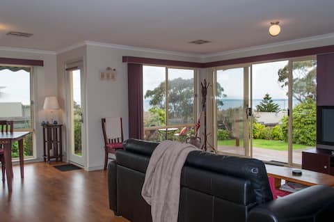 Top performing Airbnb: Kangaroo Island Admirals Inn,Kingscote in Kingscote