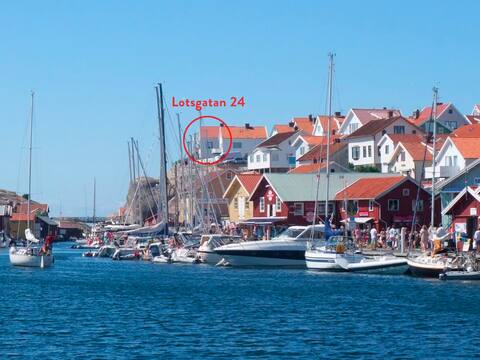 Summer accommodation with Smögen's most wonderful location