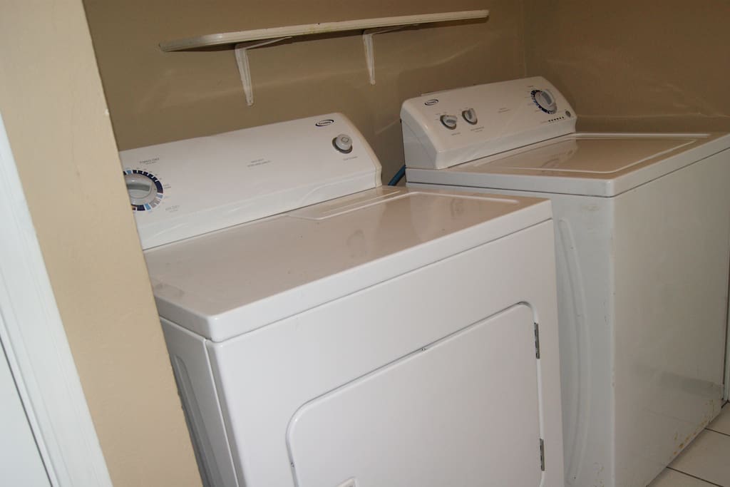 Washer / Dryer in Utility Room