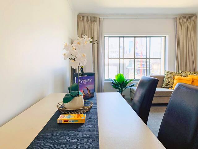 New City Apartment with Darling Harbour view