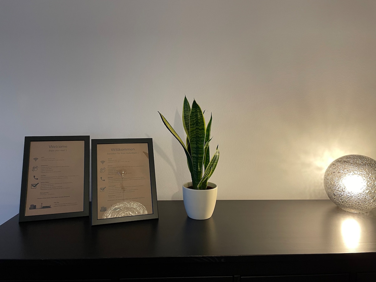 Top Airbnb: Central & Creative: Culinary & Artistic Flair in Düsseltal