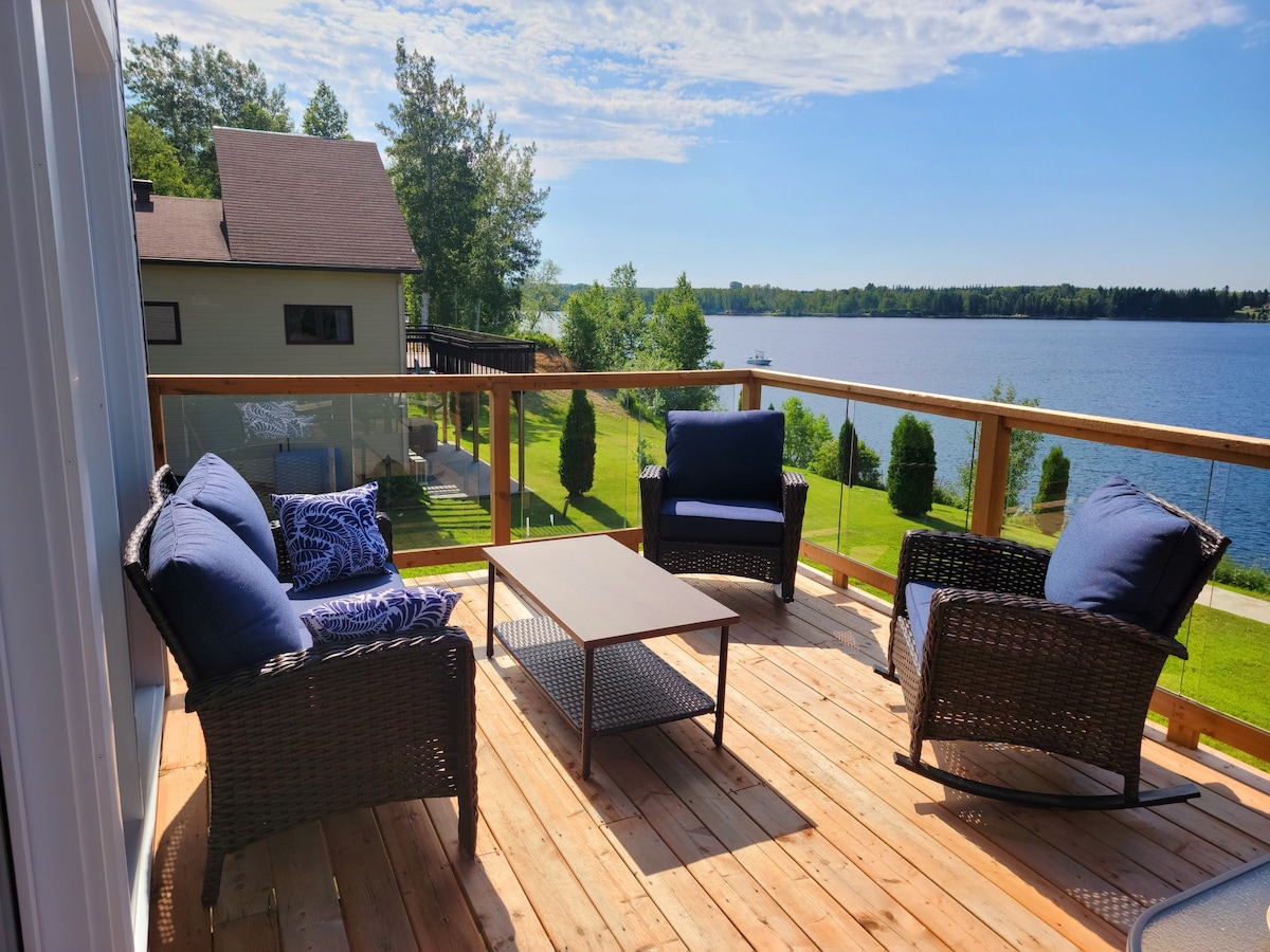 Saguenay–Lac-Saint-Jean Vacation Rentals & Homes - Quebec, Canada | Airbnb