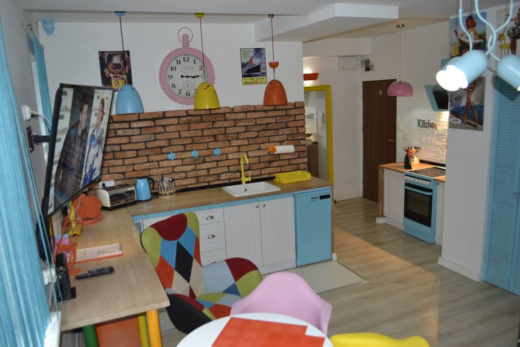 Apartment ColorsArt&Garage