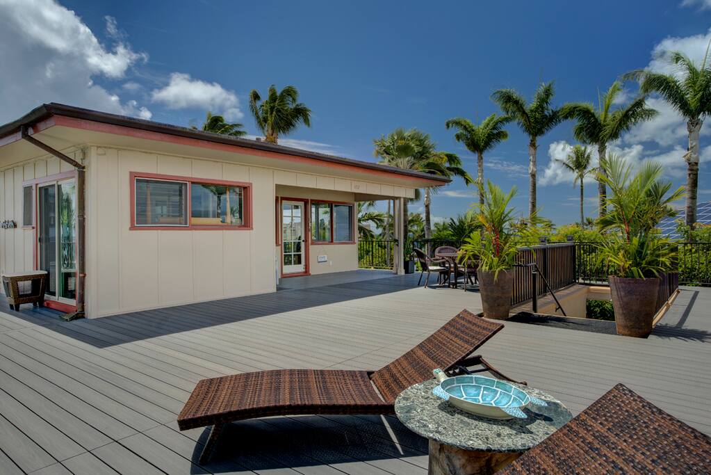 1600 SF Private Sundeck