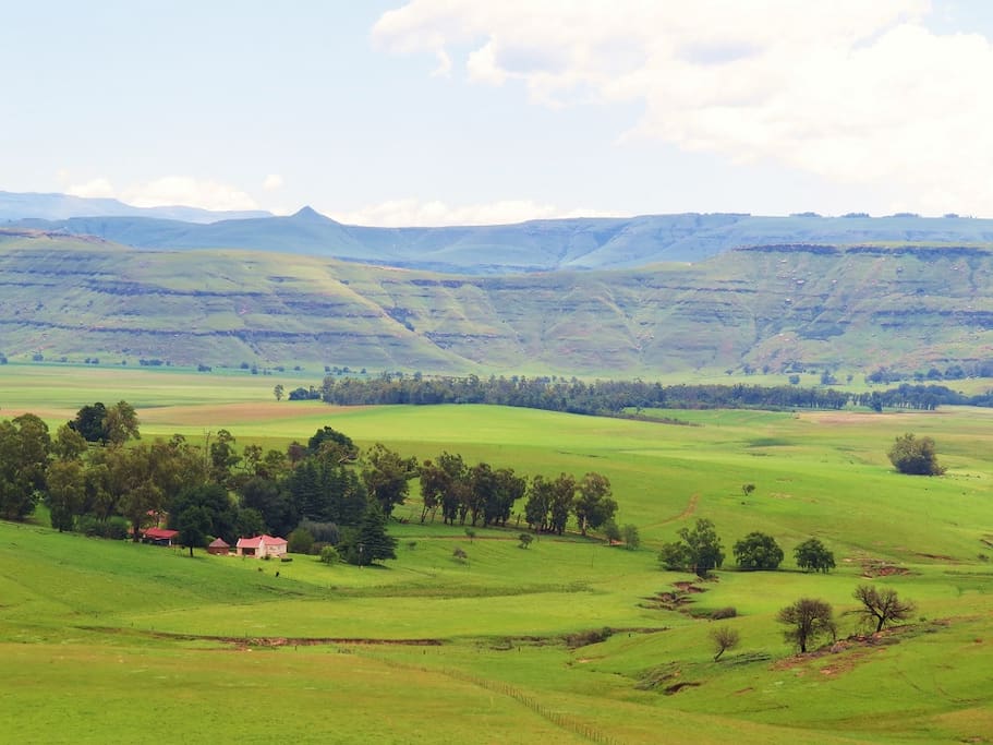 View of Fairbairn Farm from slopes of Fairbairn Kop (mountain)