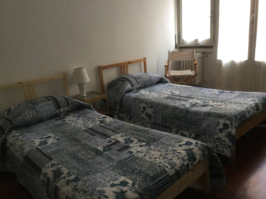 Twin bedroom