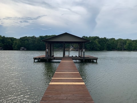 Lake Haven Cottage