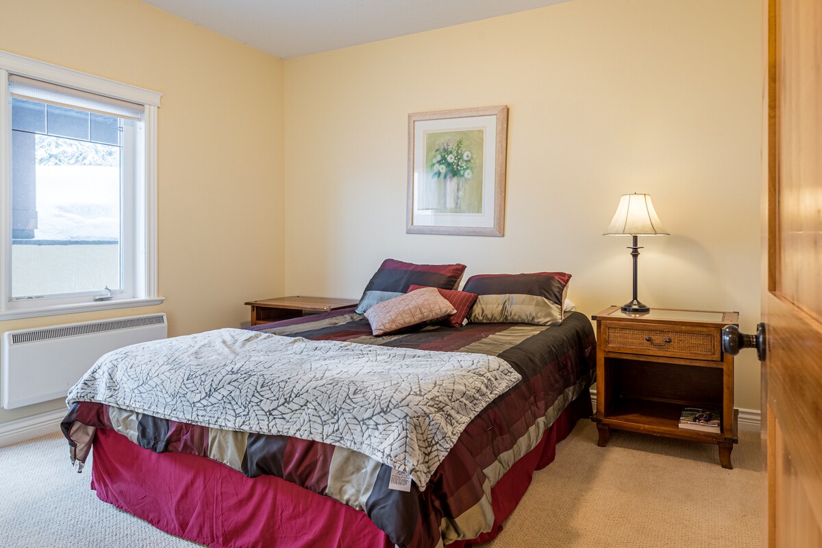 Საძინებელი #3 - საწოლი 152 × 203 სმ 