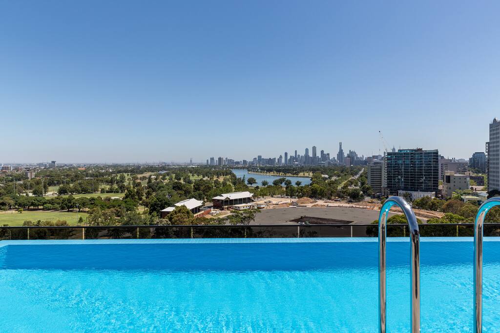 Unique uninterrupted view on Melbourne's CBD
