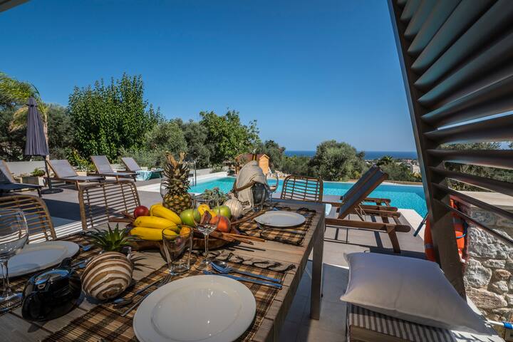 Aphrodite Luxury Villa gallery image 3