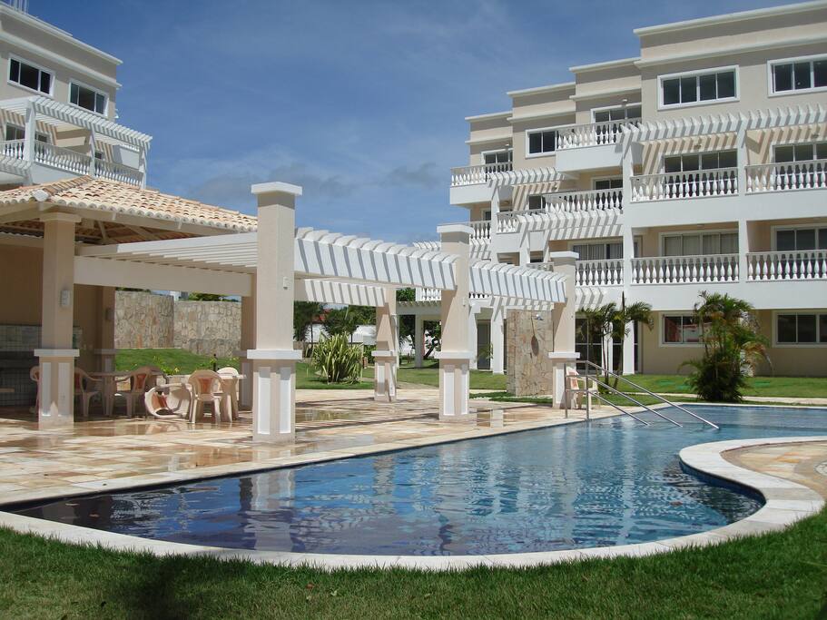 Pool do lado do apartamento