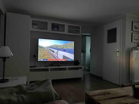 Popular Airbnb listing: Potsdam: Waterfront bungalow with jetty & raft! in Potsdam