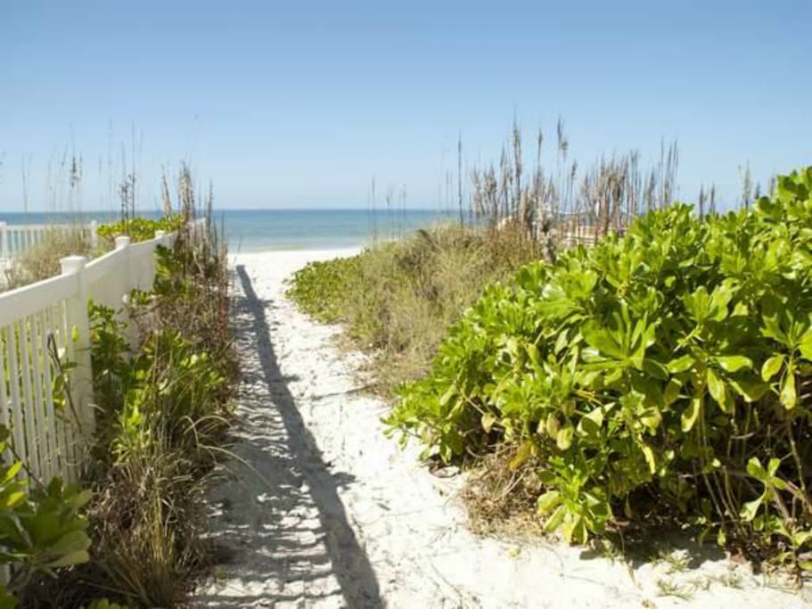 Pathway to beach, 5 min walk from the front door.