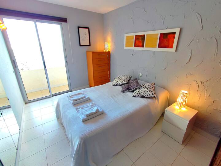 Მთავარი საძინებელი ტერასით 