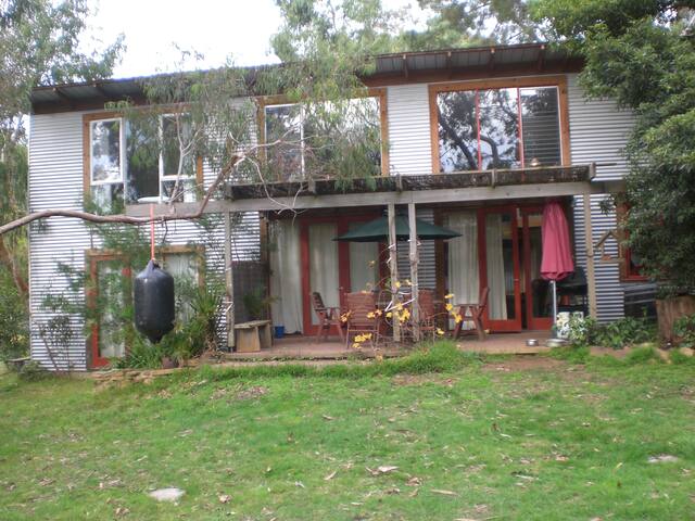 Brookdale Manor – Sleeps 13 gallery image 2