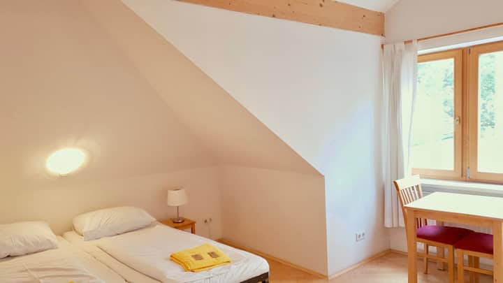 房间6B - 2楼2间独立房间中的1间