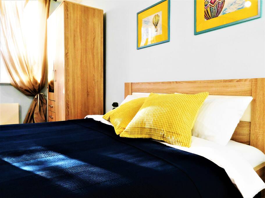 Private Bedroom 1