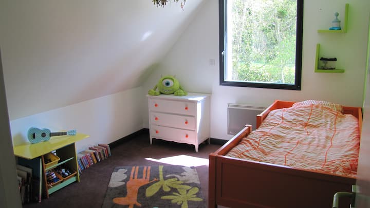 საძინებელი 2