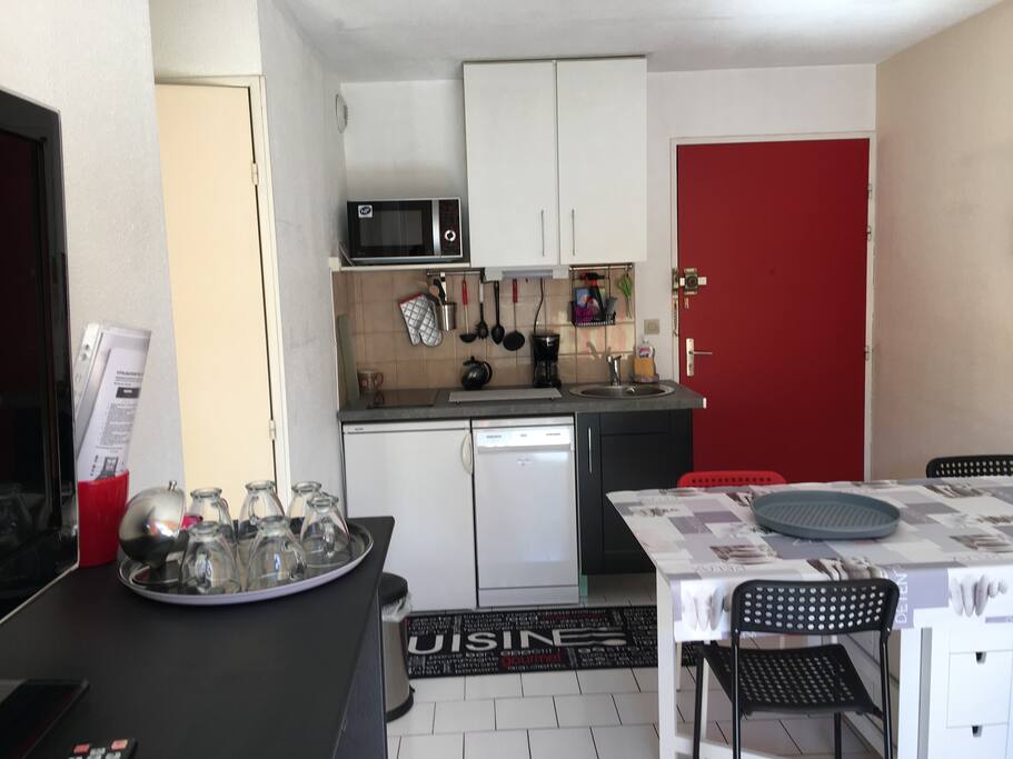 cuisine fonctionnelle avec lave vaisselle