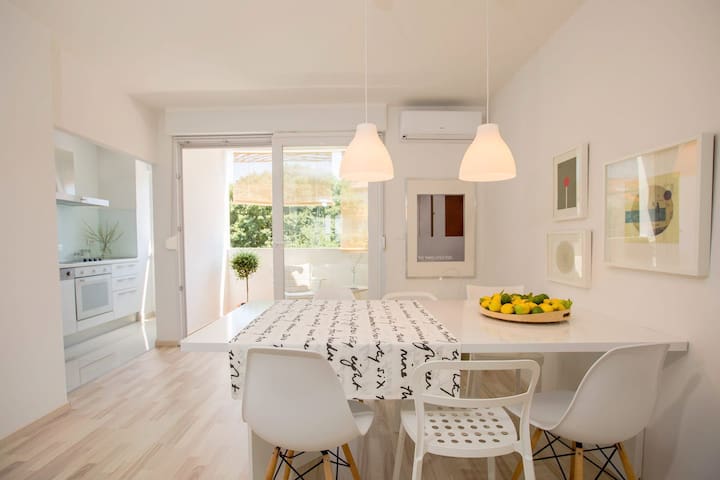 Sunscape apartment 2- Modern & cozy