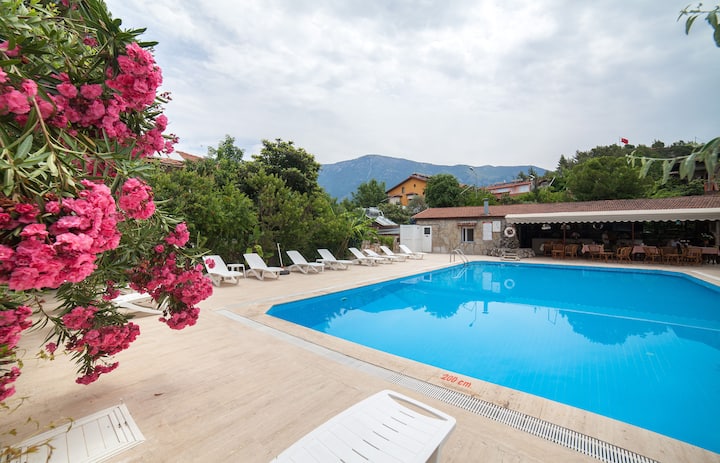 ÜNlü Otel İKi̇ Ki̇şi̇li̇k Oda (İKi̇ Ayri Yatakli ) - Ölüdeniz