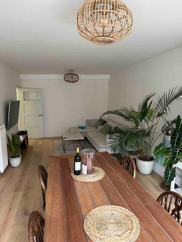 Beautiful apartment in a prime location! gallery image 4