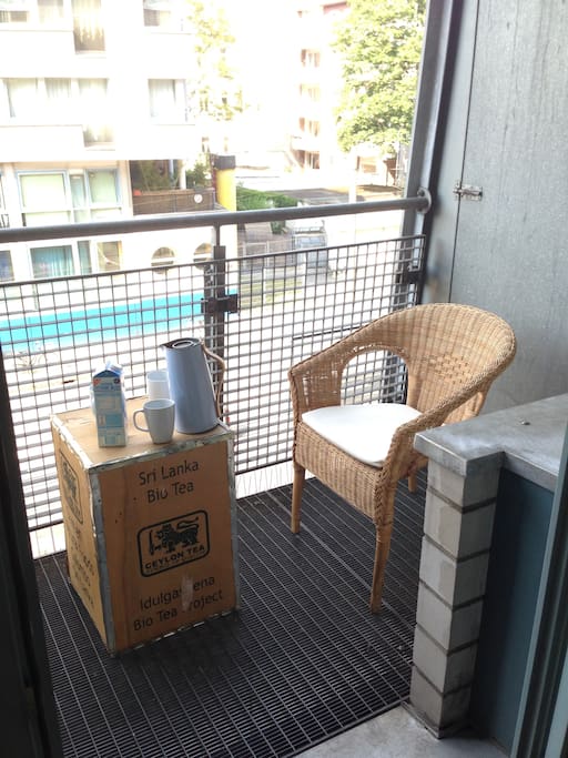 Der Balkon (hier liegen mittlerweile Holzplatten)