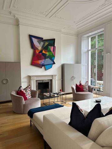 Luxurious Apartment by Hyde Park in Kensington gallery image 4
