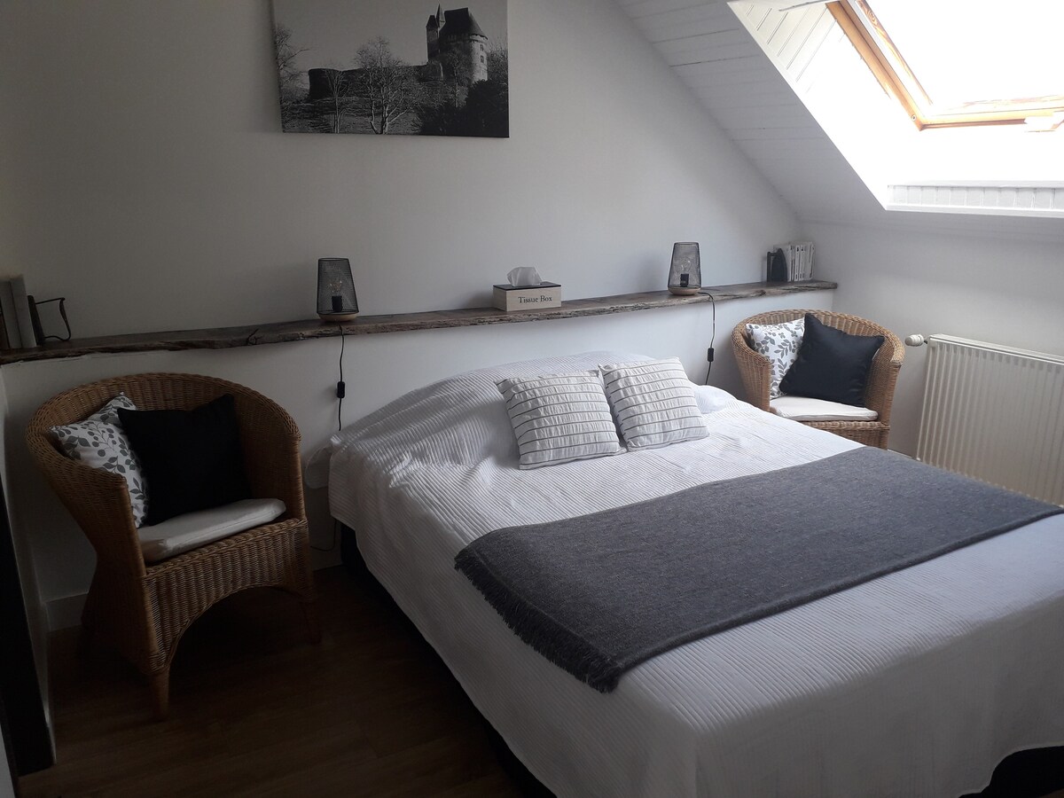 Spavaća soba susjedni kupaonski krevet 160