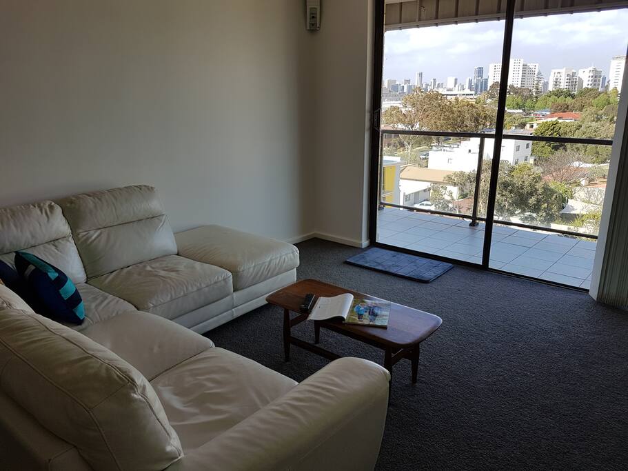 Loungeroom