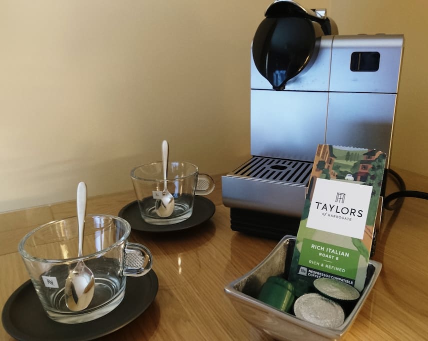 Enjoy an expresso coffee in your room