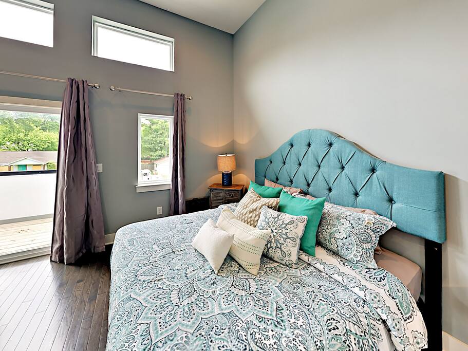 Your rental will be meticulously clean for your arrival, thanks to TurnKey's professional housekeeping team.