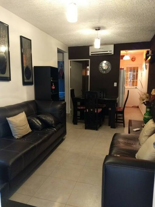 Sala con TV y Cable