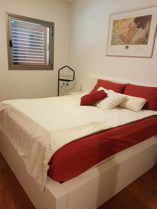 Bedroom 1 - double bed