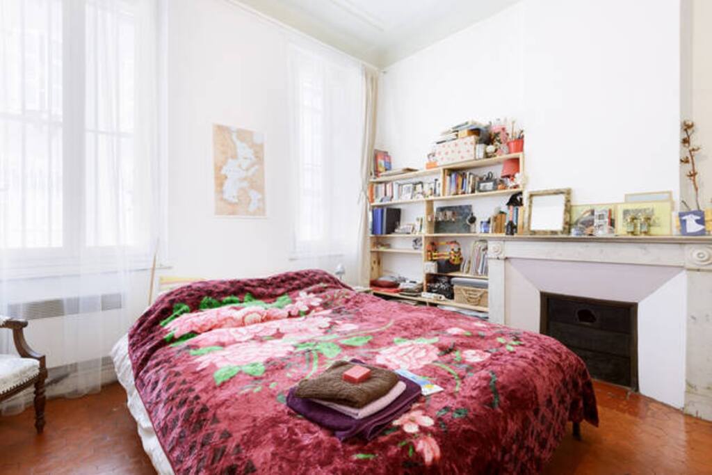 grande chambre avec lit double de 160