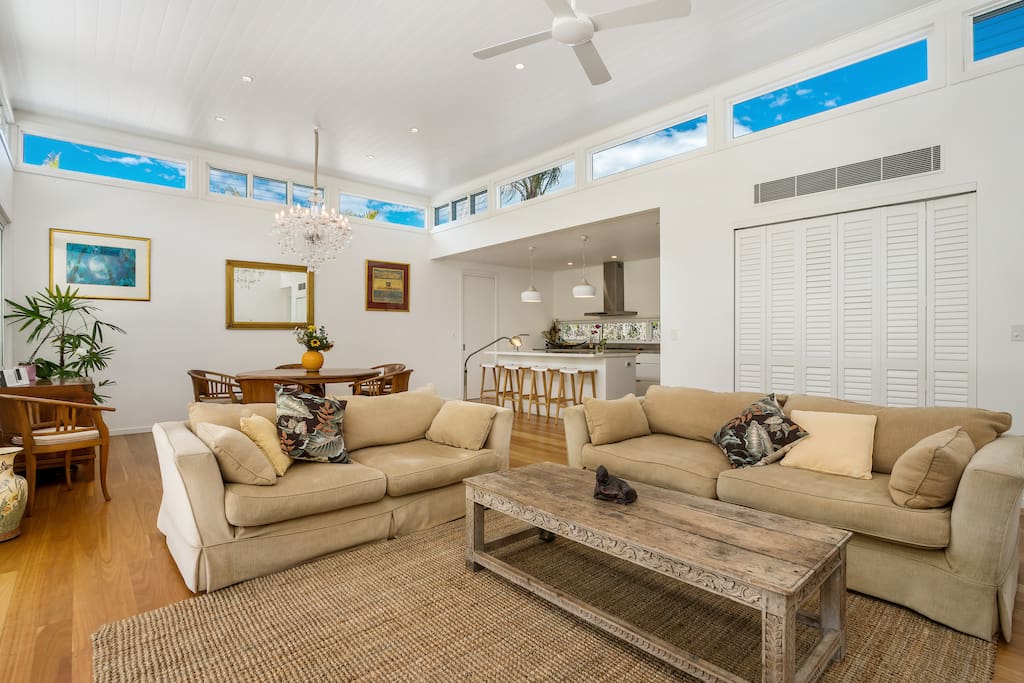 Open plan living/dining/kitchen all overlooking the pool and forest