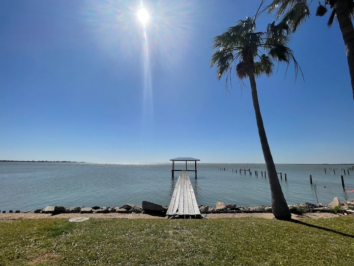 Bayfront Home w/ Amazing Water View & Fishing Pier Houses for Rent in