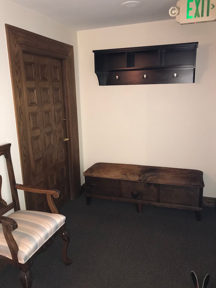 Heart of Vail Village 3 Bedroom Condo