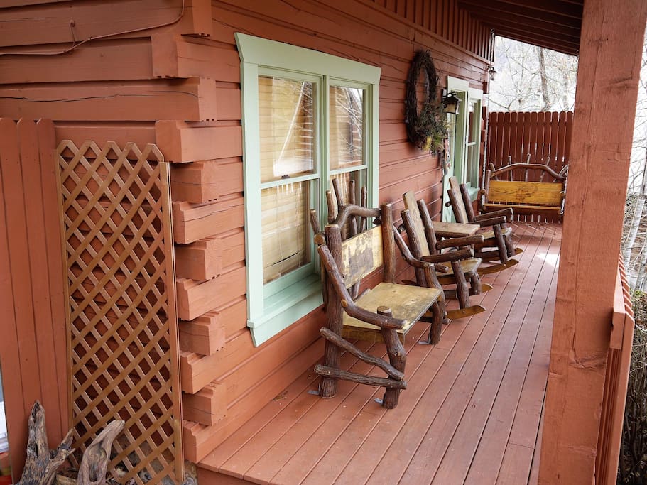 Step onto the porch to your Smoky Mountain Vacation