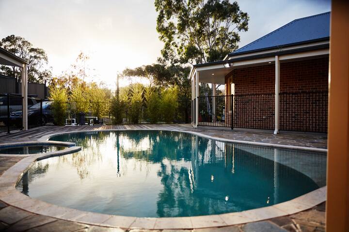 Milrym Park is a 40 acre 5 bedroom unique property gallery image 4