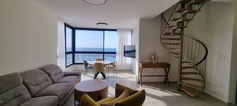 RozMarin Duplex. Close to Marina. Sea view. Mamad and barbecue
