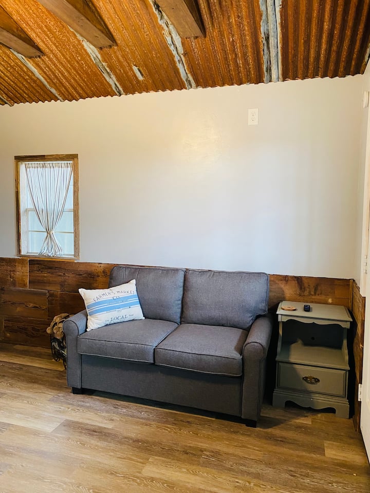 Hunter Road Cabins # 1, Almost In Gruene! - New Braunfels, TX